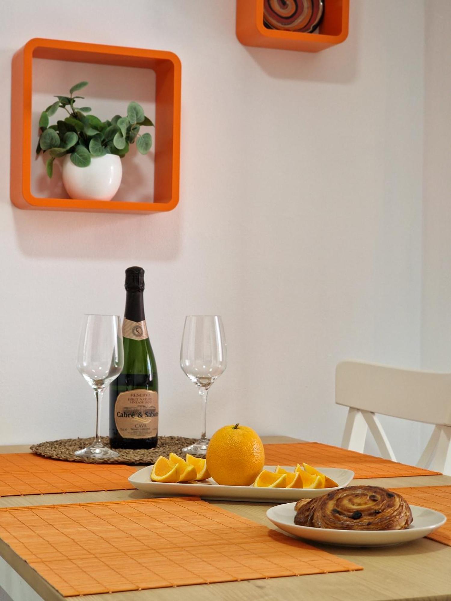 Orange - Parque Santiago II Apartment Арона Екстериор снимка