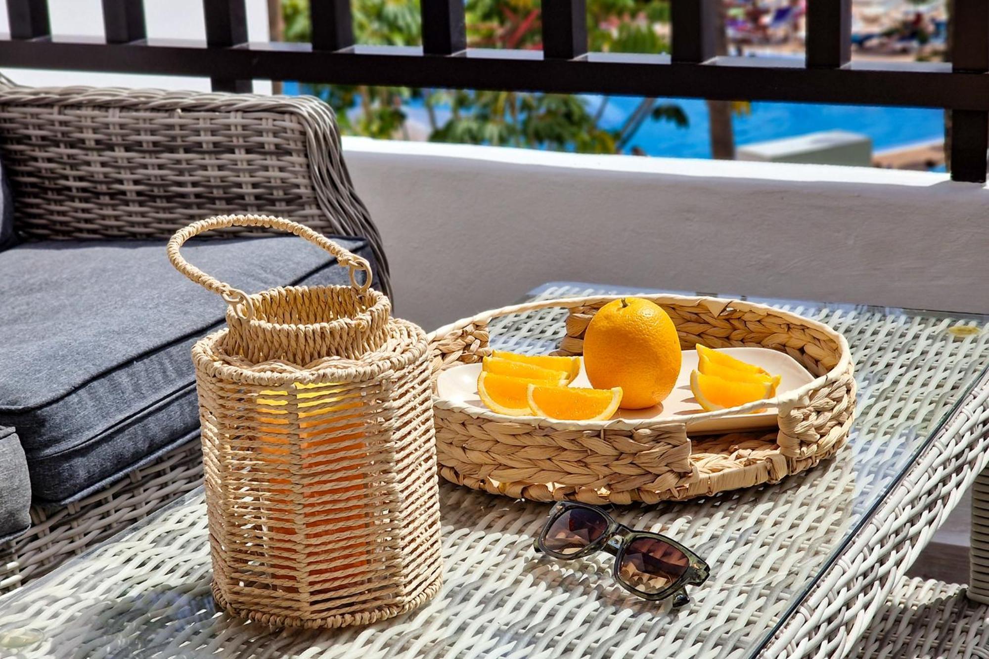 Orange - Parque Santiago II Apartment Арона Екстериор снимка