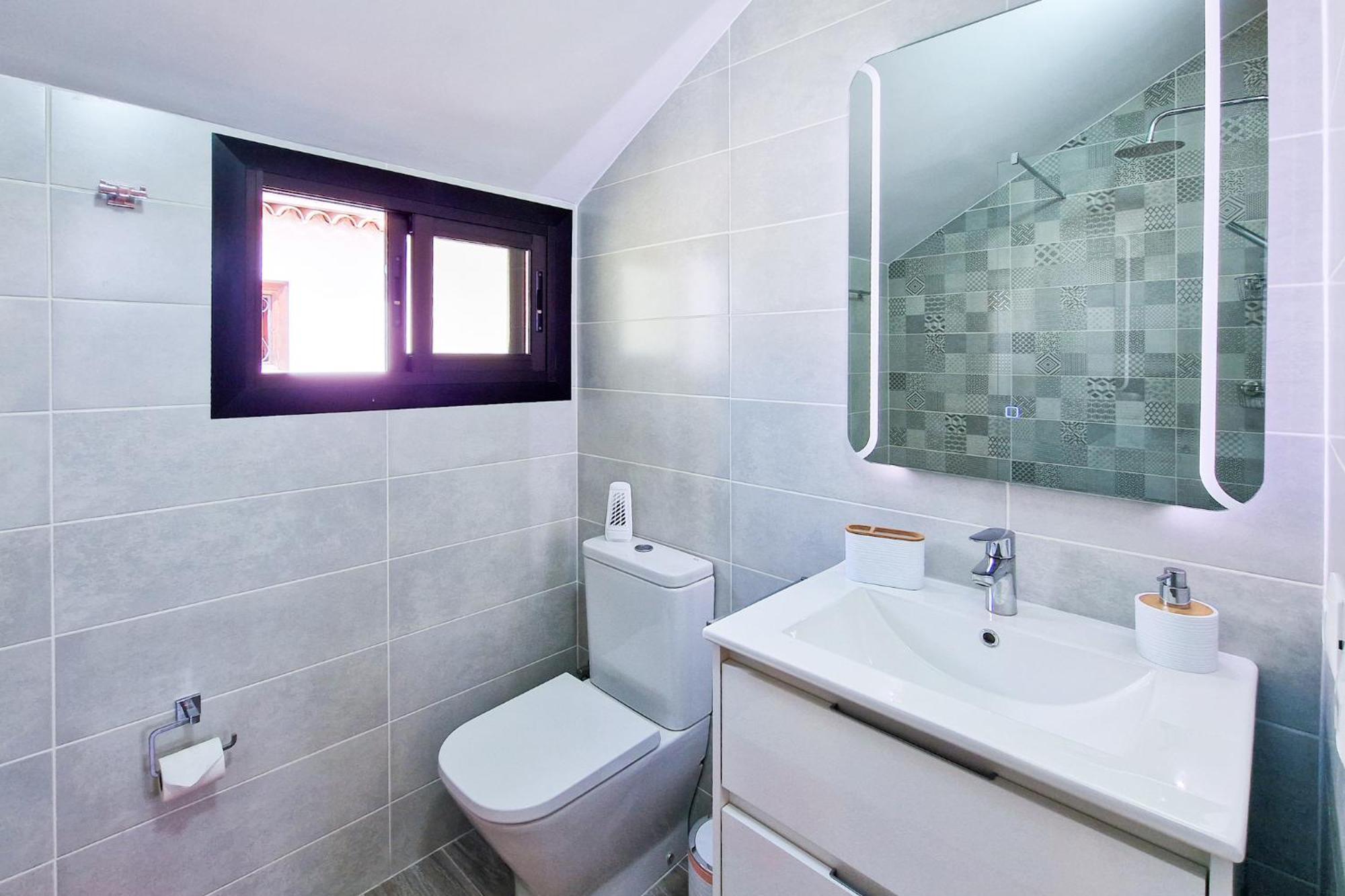 Orange - Parque Santiago II Apartment Арона Екстериор снимка