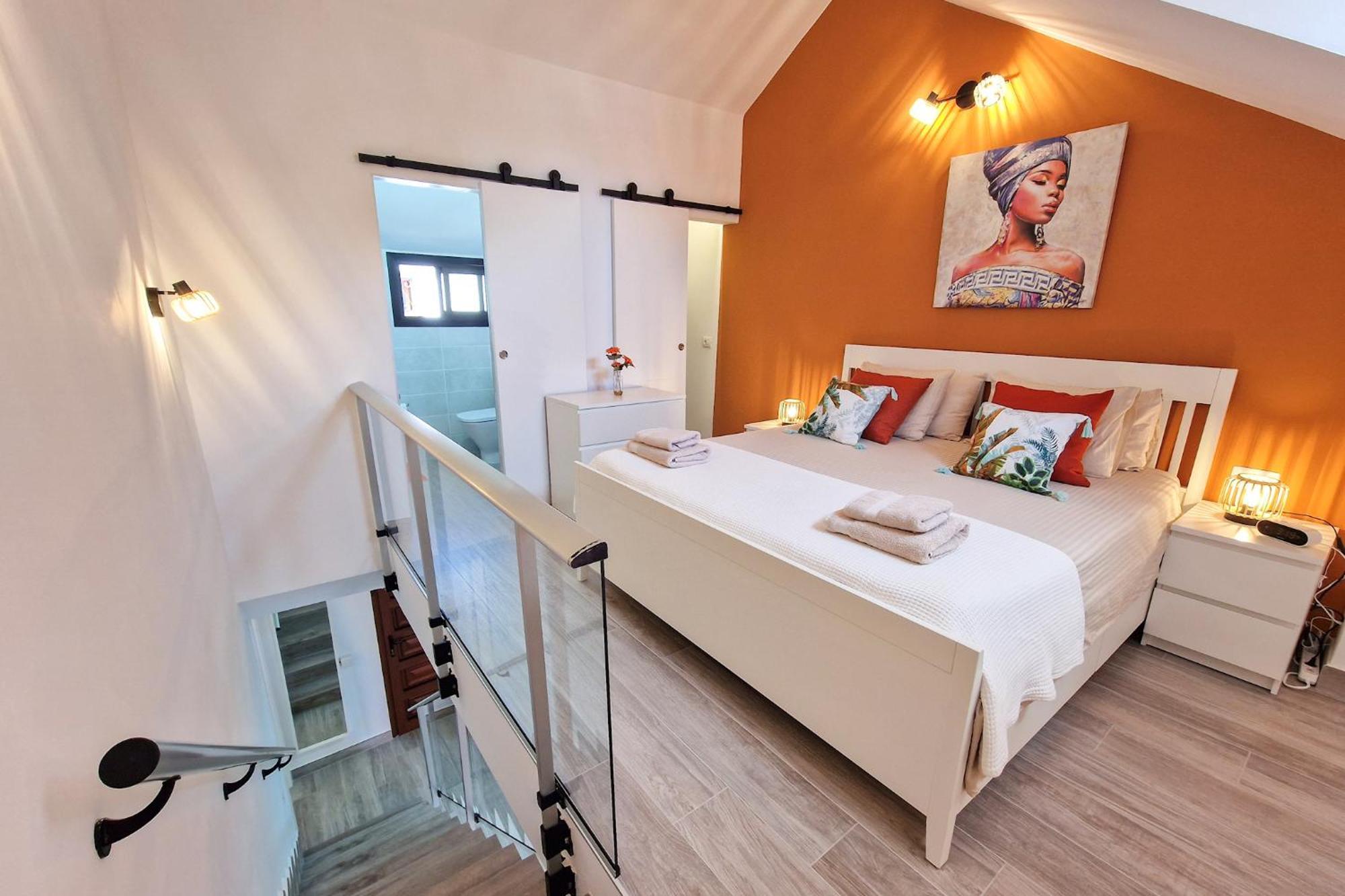 Orange - Parque Santiago II Apartment Арона Екстериор снимка
